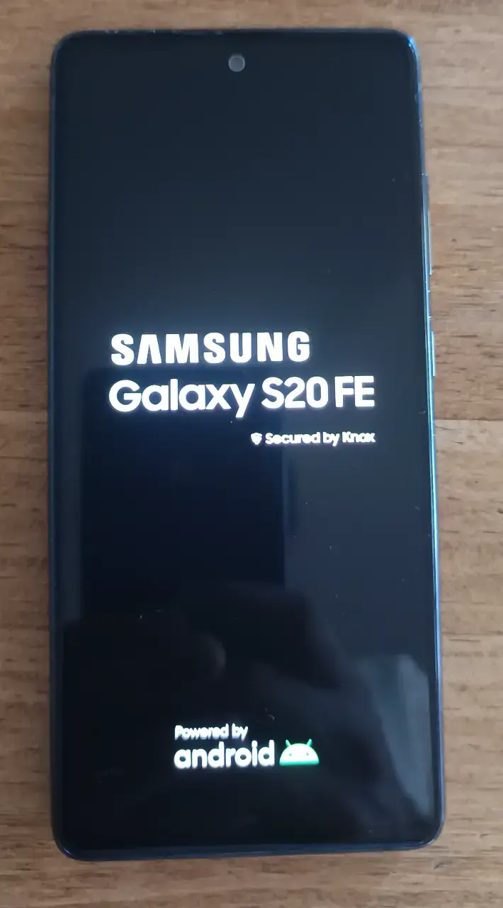 SAMSUNG S20 FE - 3