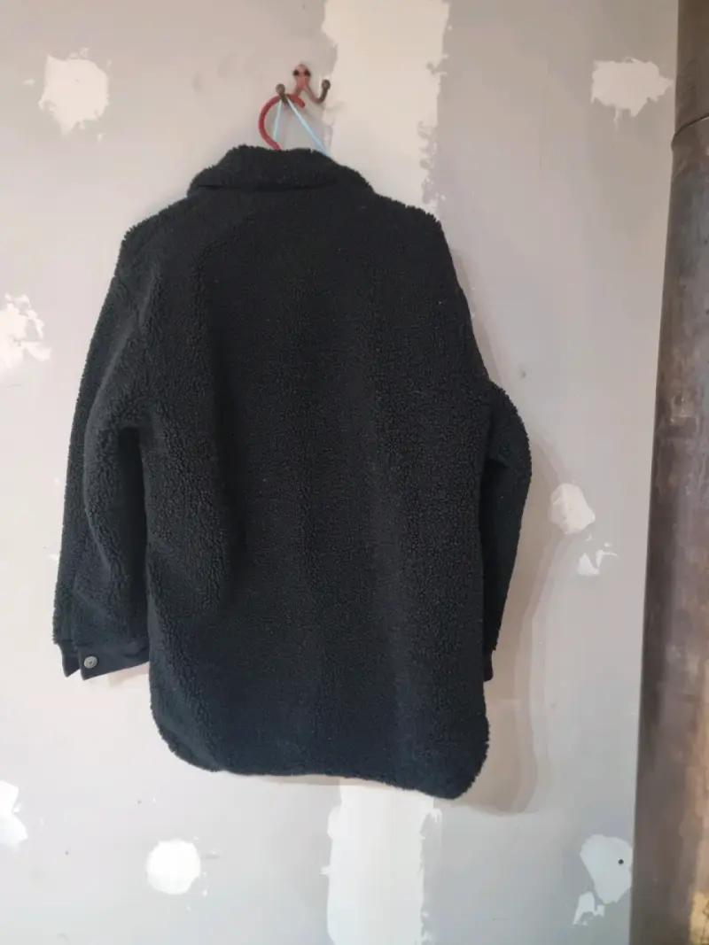 Chaqueta negra calentita - 2