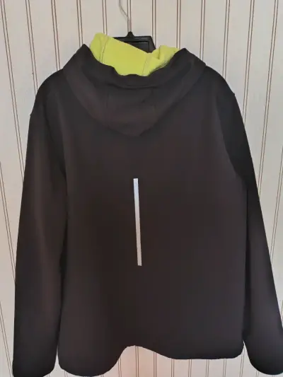 Chaqueta deportiva negra con capucha - miniatura 2