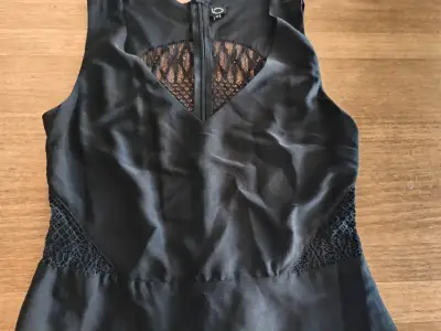 Vestido negro sin mangas IO Talla 40 - miniatura 3