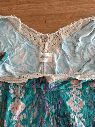 Polera UMBRALE M cortita - miniatura 2