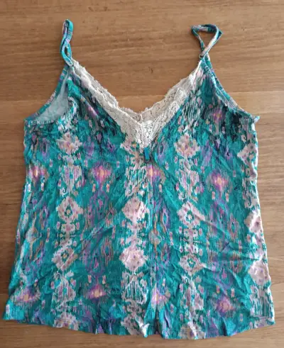 Polera UMBRALE M cortita - miniatura 3