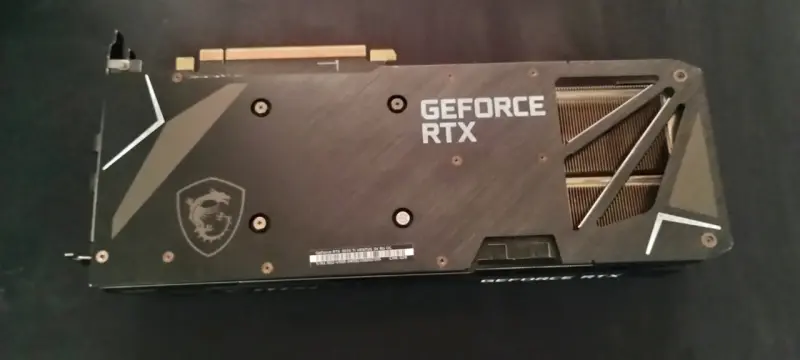 Tarjeta gráfica MSI triple ventilador - 3
