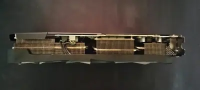 Tarjeta gráfica MSI triple ventilador - miniatura 4