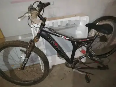 Bicicleta Bianchi negra de montaña - miniatura 2