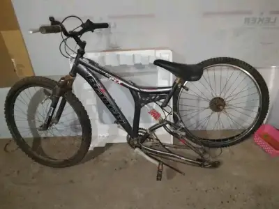Bicicleta Bianchi negra de montaña - miniatura 3