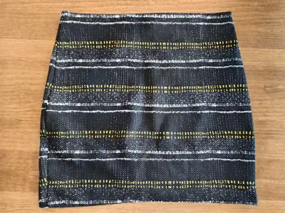 Falda corta a rayas H&M talla M - miniatura 3