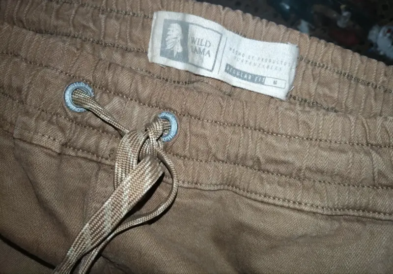 Pantalones Wild Lama Hombre - 2