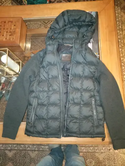 Chaqueta acolchada negra Massimo Dutti - miniatura 1