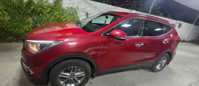 Hyundai Santa Fe 2017 - miniatura 1