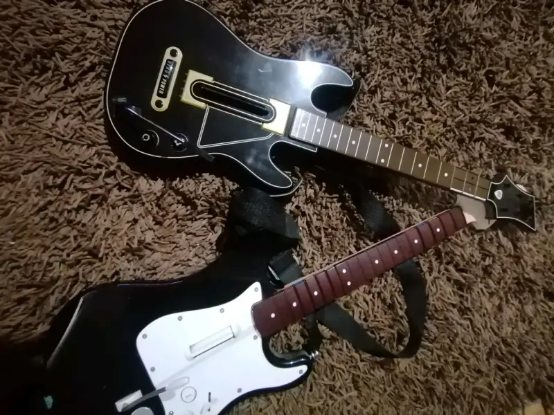 Guitarras de juego Rock Band - 2