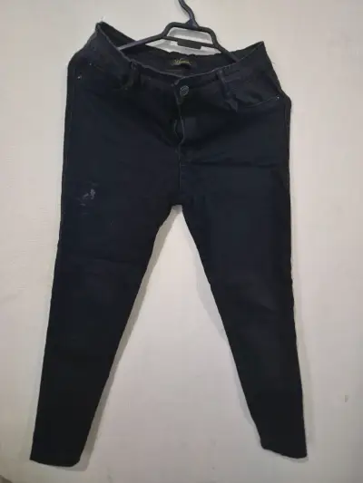 Jeans negros de mujer - miniatura 1