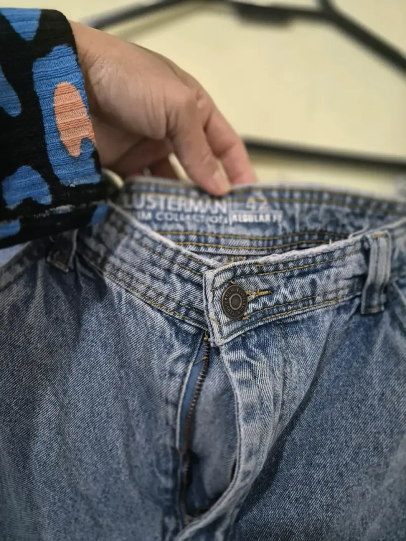 Jeans azules clásicos - 3