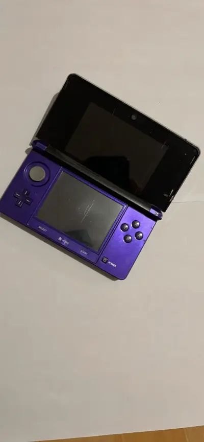 Nintendo 3DS Midnight Purple (Edición Morada) - miniatura 3