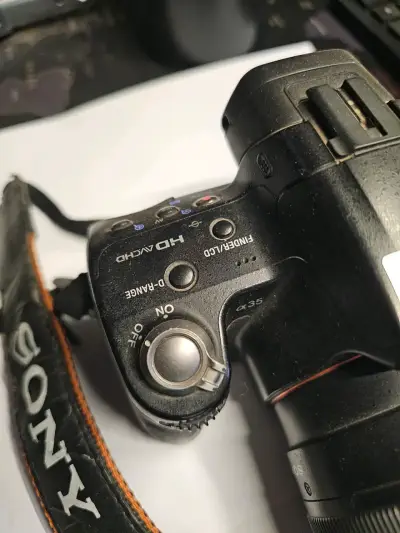Cámara Sony Alpha 35 con 2 lentes originales - miniatura 2