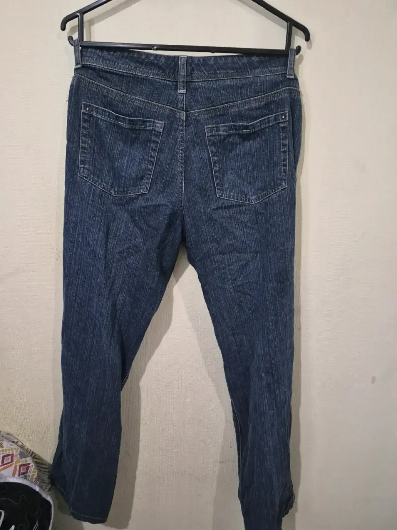 Jeans negros acampanados - 6