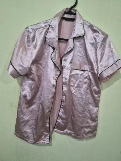 Blusa roja con volantes - miniatura 5