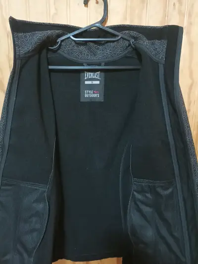 Chaqueta deportiva negra estampada - miniatura 4