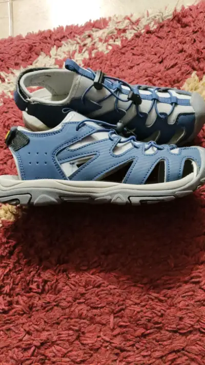 Sandalias deportivas azul y gris - miniatura 2