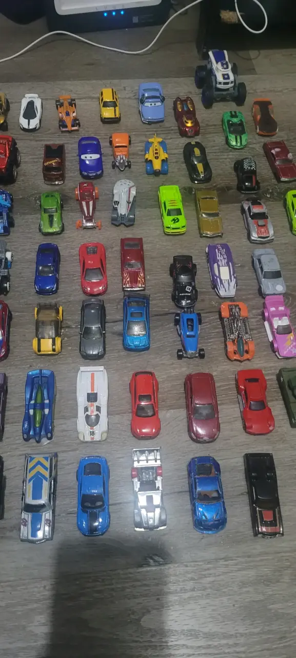 Lote de autos de juguete - 2