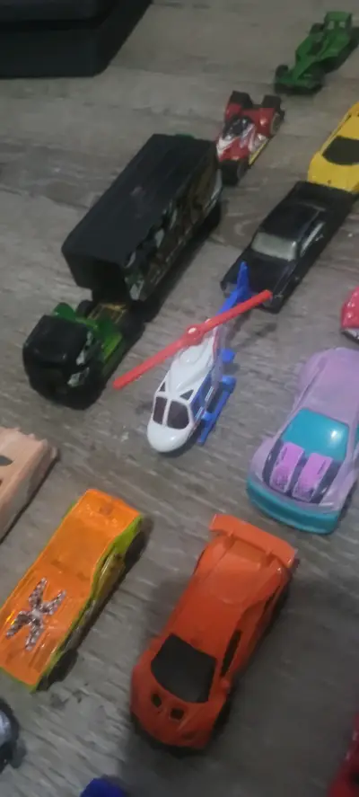 Lote de autos de juguete - miniatura 4