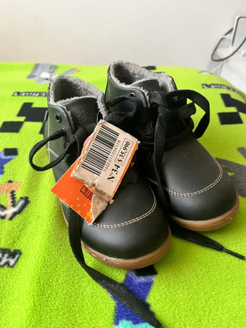 Botines negros de niños nuevos - 1