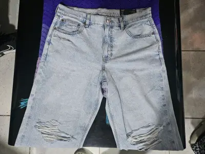 Jeans desgastados claros - miniatura 3