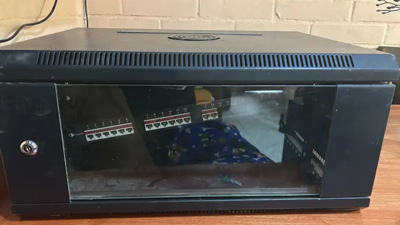REMATE Rack de redes 4U - 1
