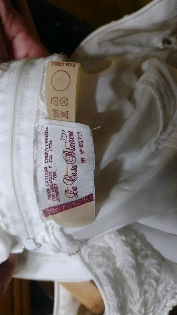 Vestido de Novia con encaje blanco superior - 3