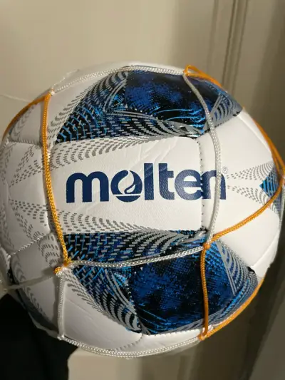 Pelota de fútbol en malla colgante - miniatura 2