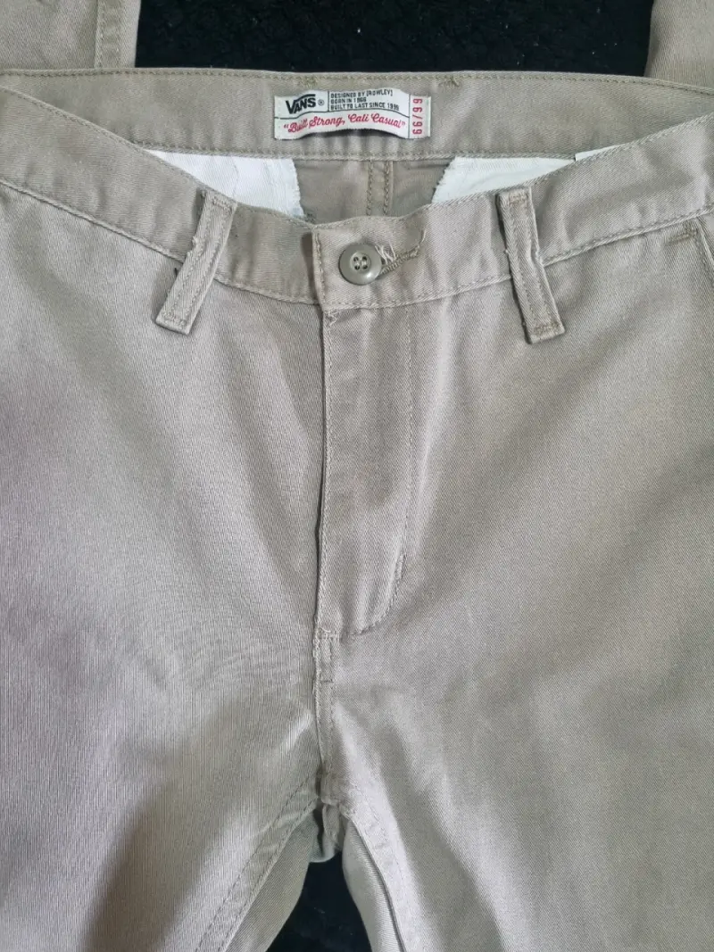 Pantalones beige Vans casuales - 1