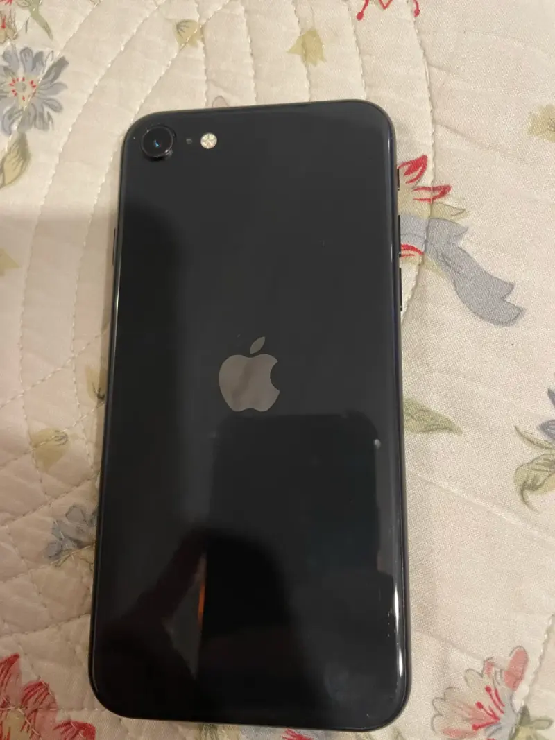 iPhone 7  negro en buen estado - 2