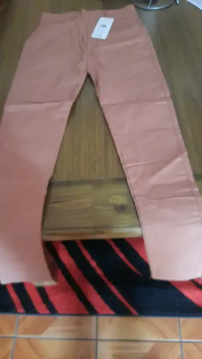 Ropa nueva con etiqueta - miniatura 1