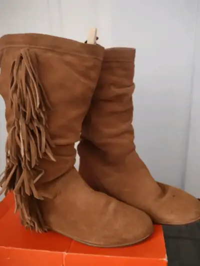 Botas de cuero marrón con tacón - miniatura 2