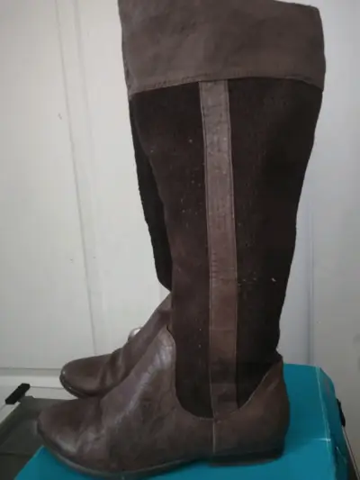 Botas de cuero marrón con tacón - miniatura 3