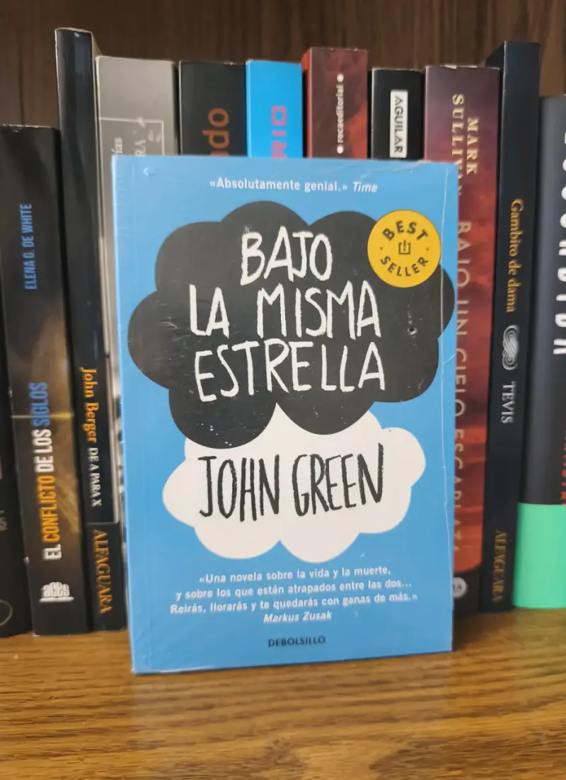 Bajo la misma estrella - John Green