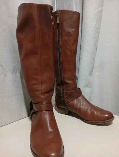 Botas largas de cuero marrón - miniatura 2