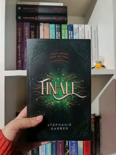 Libro 'Finale' de Stephanie Garber - miniatura 1