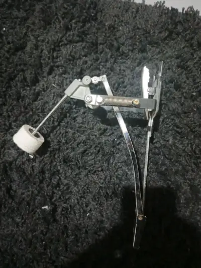 Pedal de batería para bombo - miniatura 2