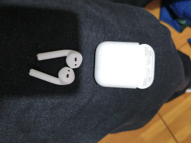 Airpods originales + cargador - 6