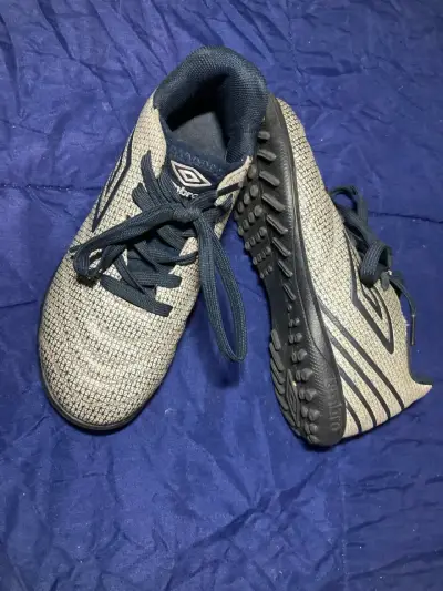 Zapatillas baby fútbol - miniatura 1