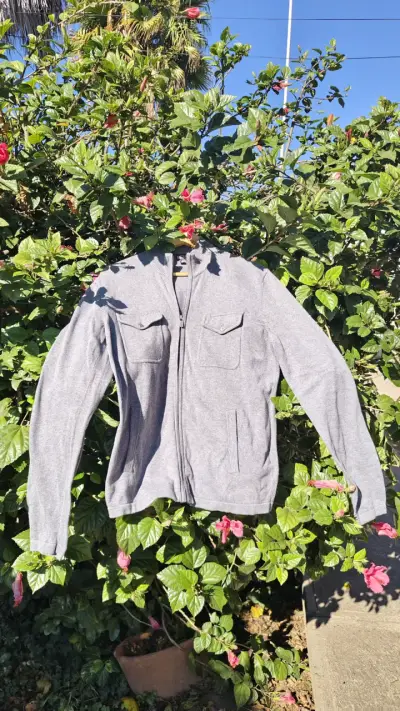 Chaqueta gris con cierre - miniatura 6