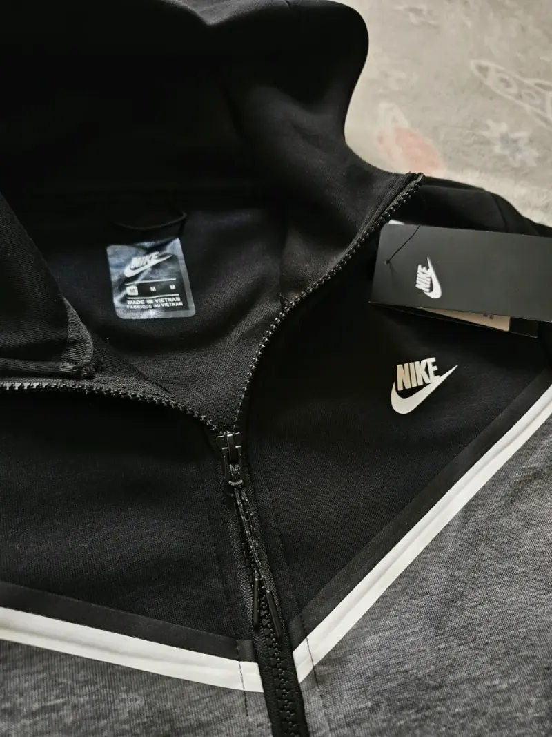 Nike tech - 3