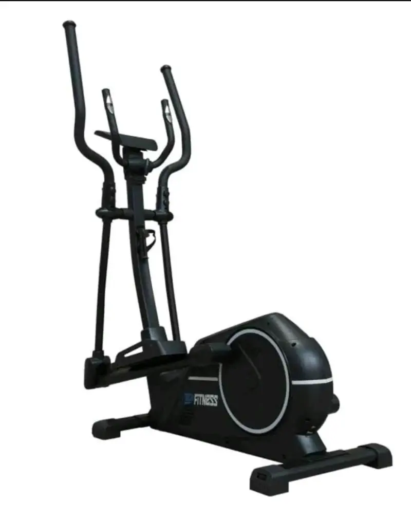 Elíptica TechFitness negra - 2