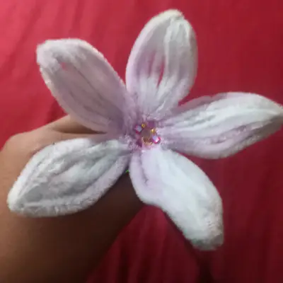 Flor decorativa de limpia pipa - miniatura 3