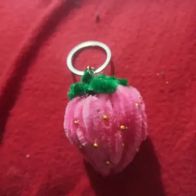 Llavero de fresa limpia pipa - miniatura 1