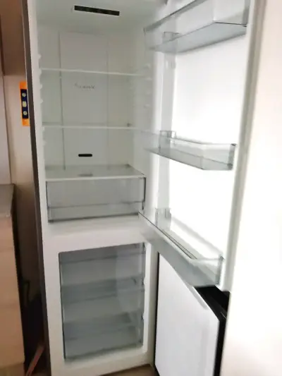 Refrigerador Galanz gris moderno - miniatura 2