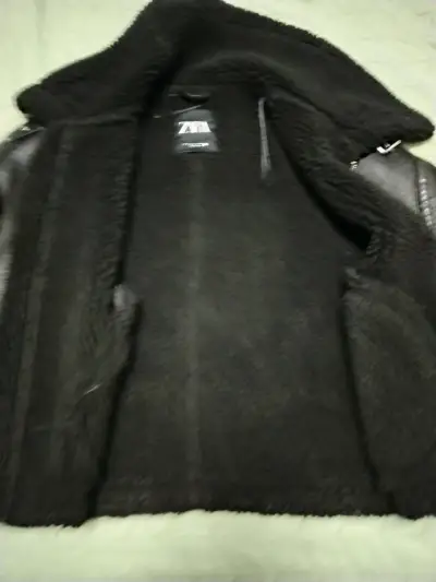 Chaqueta negra Zara con forro - miniatura 5