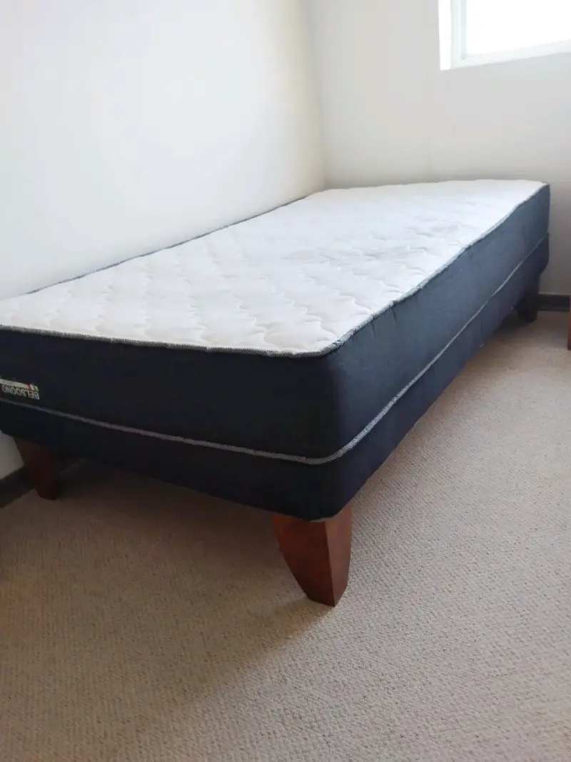 Cama 1.5 plazas estilo europea