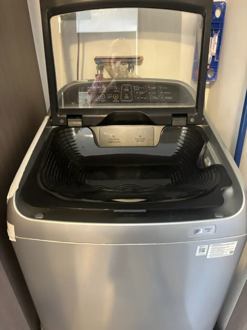 Lavadora Samsung 13kg carga superior gris moderna - 5